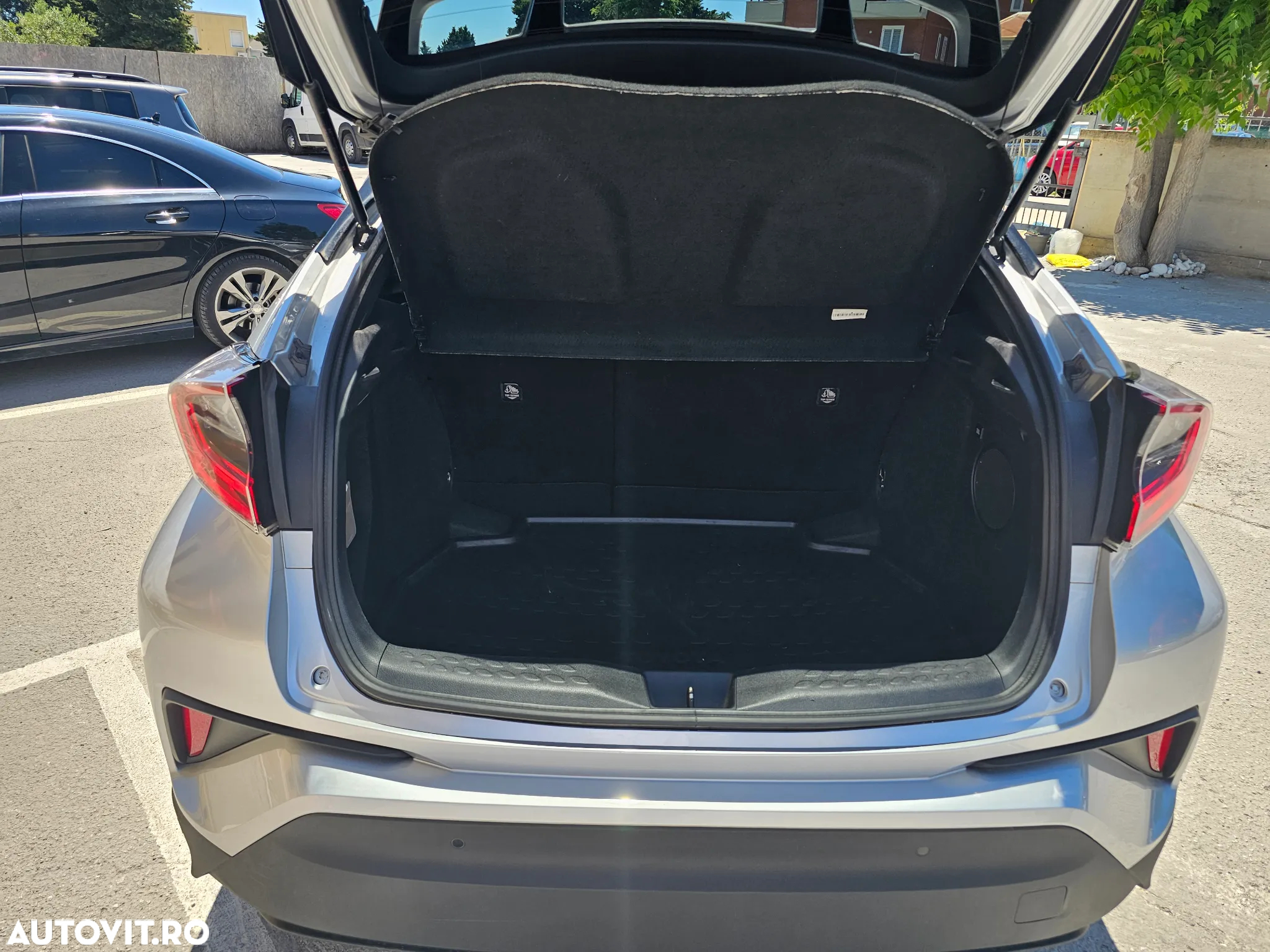 Toyota C-HR 1.8 HSD 122 CP 4x2 CVT Style - 10