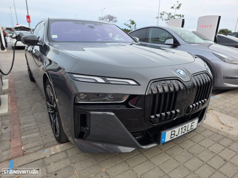 BMW i7 xDrive60 Pack Desportivo M Pro - 23