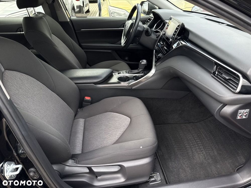 Toyota Camry 2.5 Hybrid Comfort CVT - 7