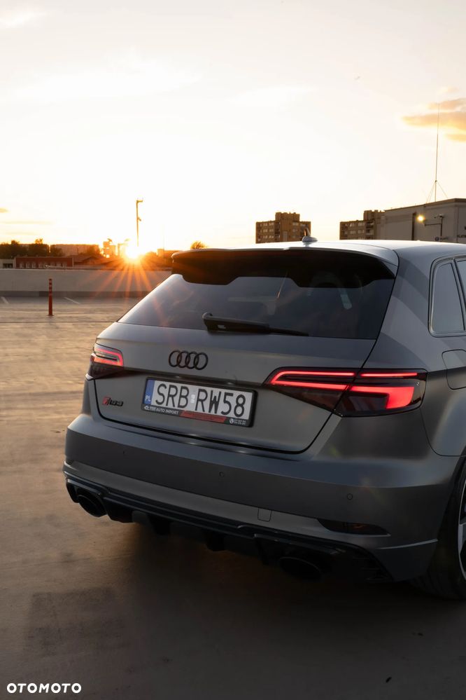 Audi RS3 Sportback - 10