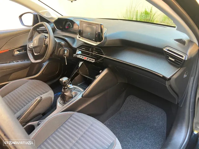 Peugeot 208 1.2 PureTech Allure - 28