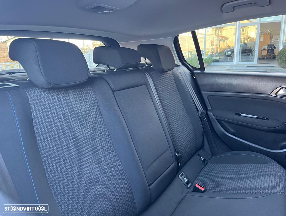 Peugeot 308 1.5 BlueHDi Style - 24