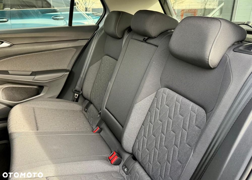 Volkswagen Golf - 28