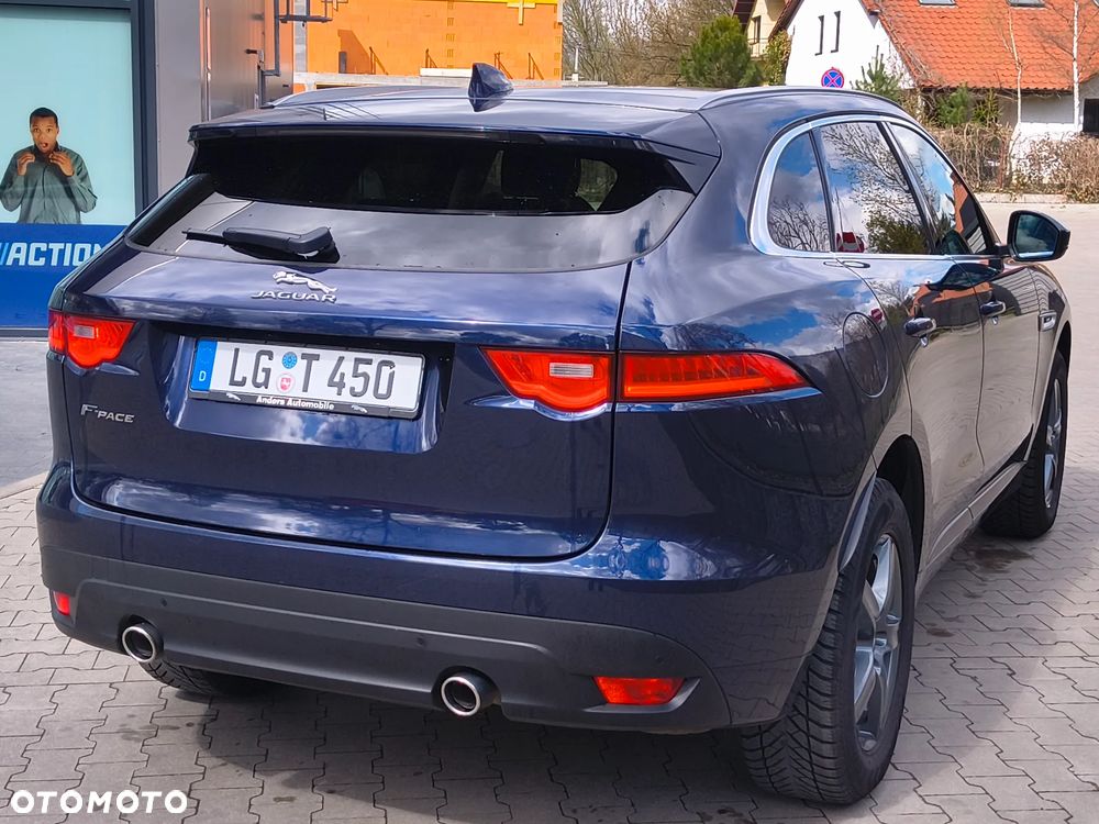 Jaguar F-Pace - 13