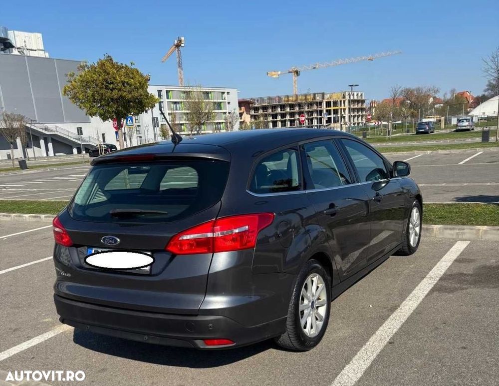 Ford Focus - 6
