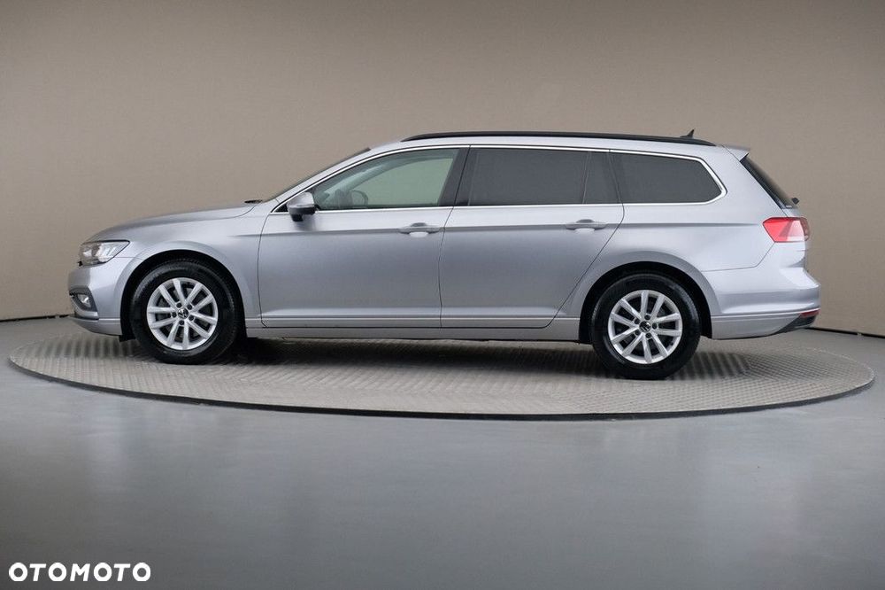 Volkswagen Passat Variant 2.0 TDI EVO Business - 4