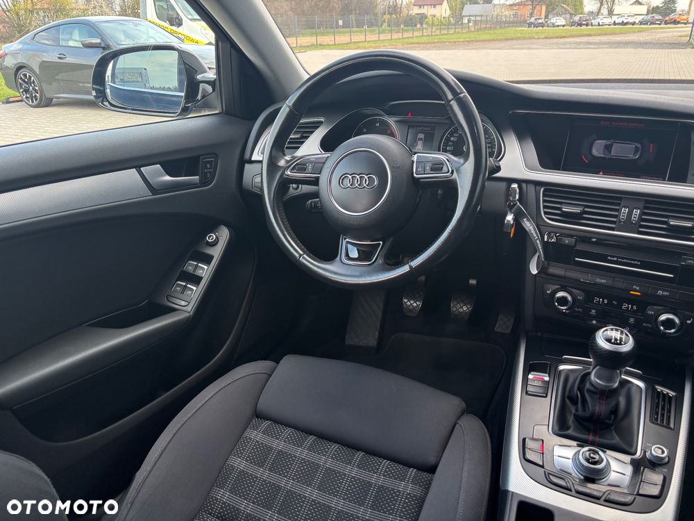 Audi A4 Avant 2.0 TDI DPF quattro Attraction - 30