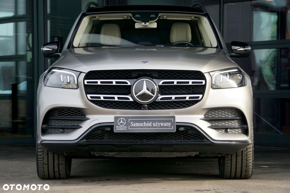 Mercedes-Benz GLS - 11