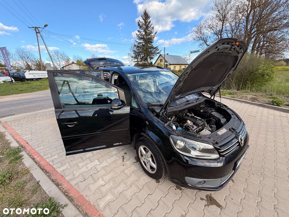 Volkswagen Touran - 9