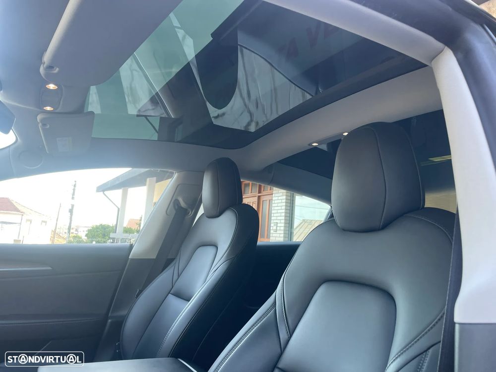 Tesla Model 3 RWD - 20