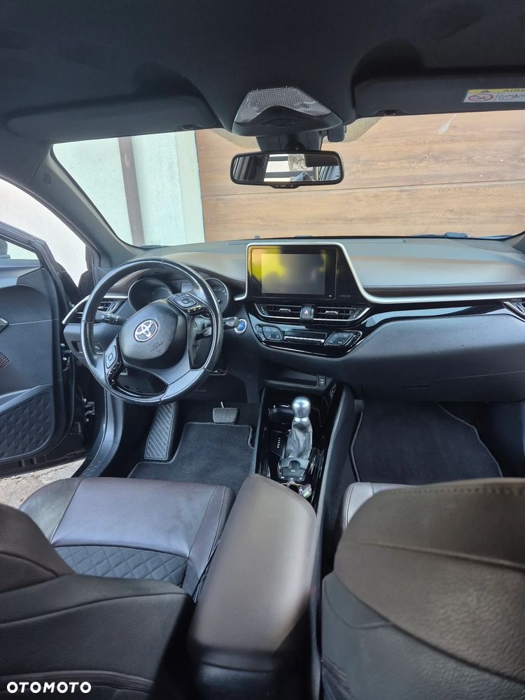 Toyota C-HR 1.8 Hybrid GPF Executive - 13