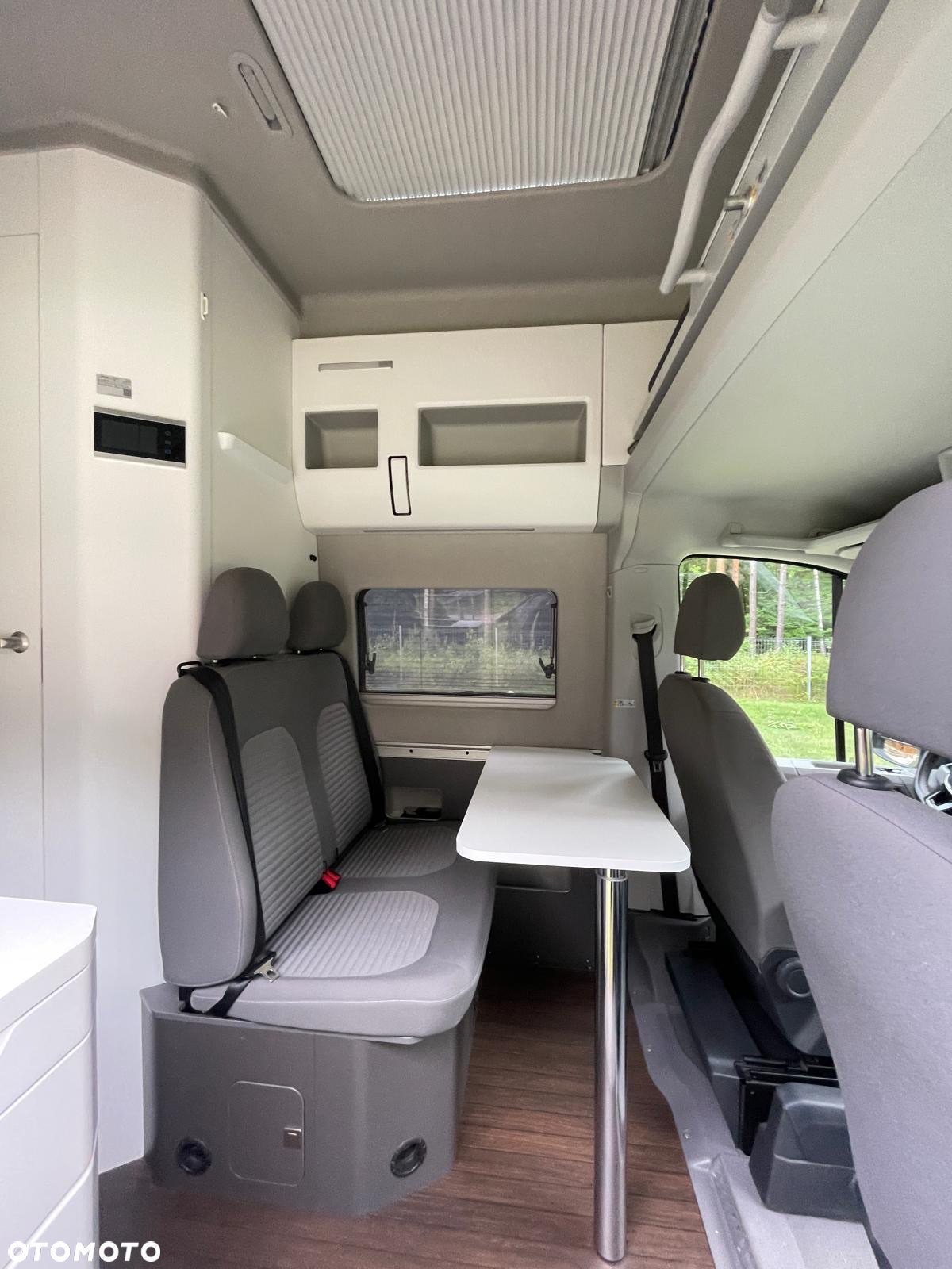 Volkswagen Crafter Grand California 600 - 15