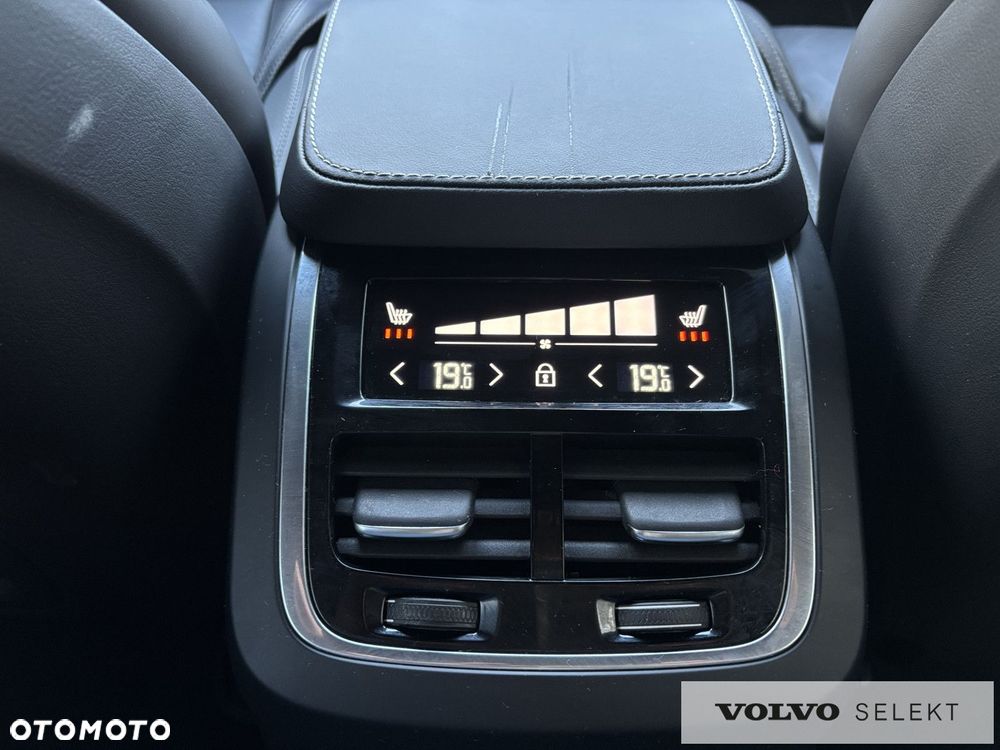 Volvo XC 90 - 26