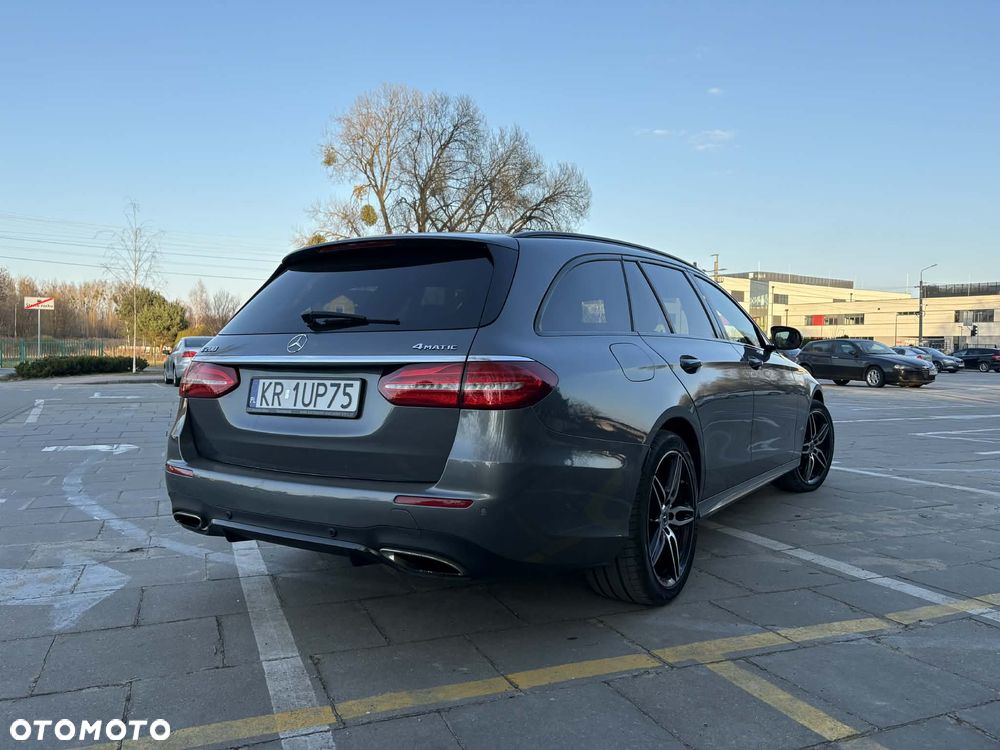 Mercedes-Benz Klasa E 200 4-Matic 9G-TRONIC - 5