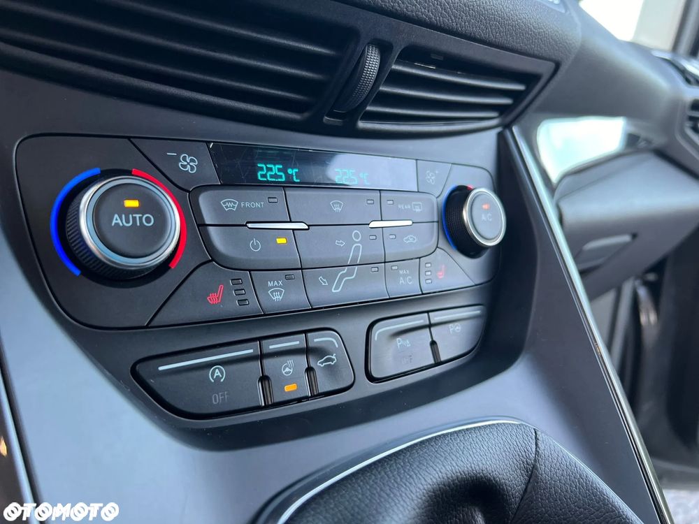 Ford Grand C-MAX 1.5 EcoBoost Start-Stopp-System Titanium - 24