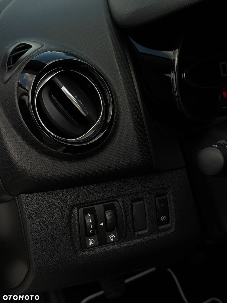 Renault Clio - 31