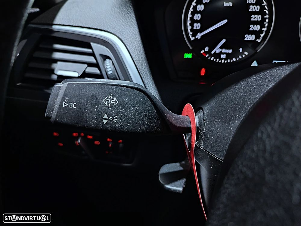 BMW 116 d EDynamics Advantage - 23