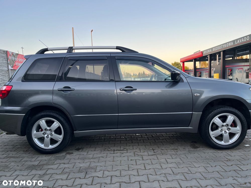 Mitsubishi Outlander 2.0 2WD Invite - 3