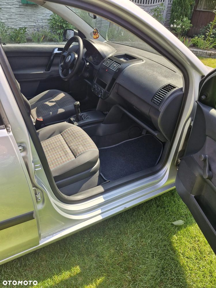 Volkswagen Polo 1.2 Comfortline - 6