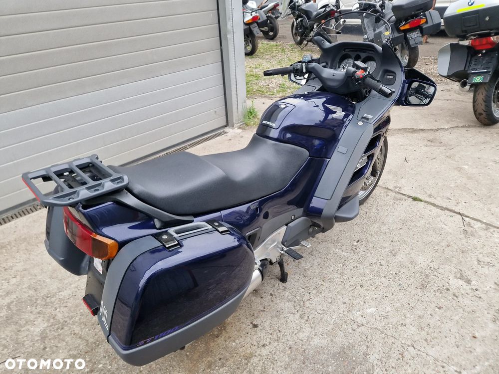Honda ST - 8