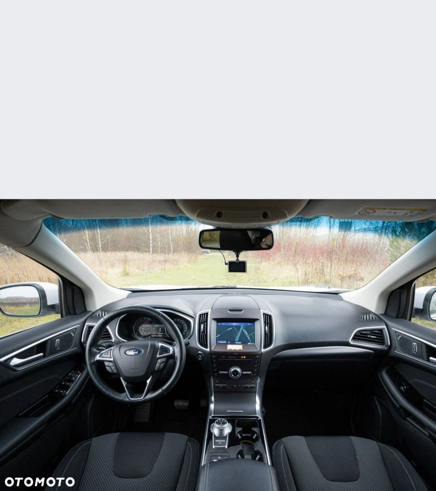 Ford Edge 2.0 EcoBlue Twin-Turbo 4WD Titanium - 38