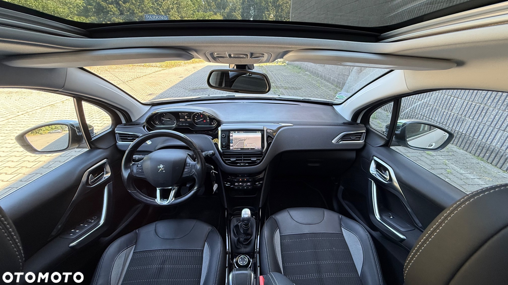 Peugeot 2008 1.6 BlueHDi Allure S&S - 6