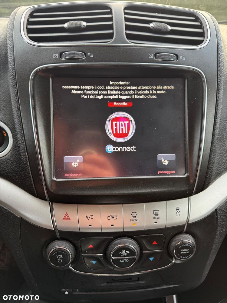 Fiat Freemont 2.0 Multijet Black Code AWD - 8