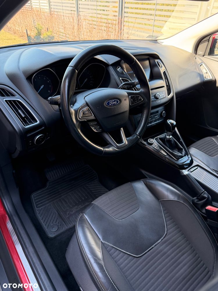 Ford Focus 1.5 EcoBoost Titanium ASS - 17