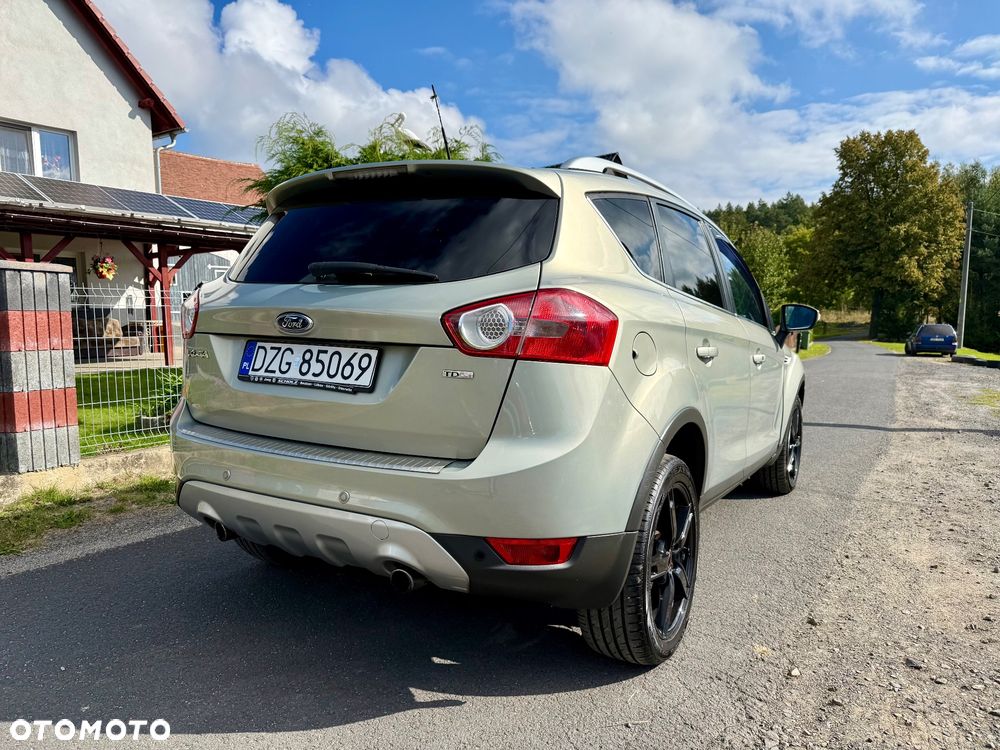 Ford Kuga 2.0 TDCi 4x4 Titanium - 3