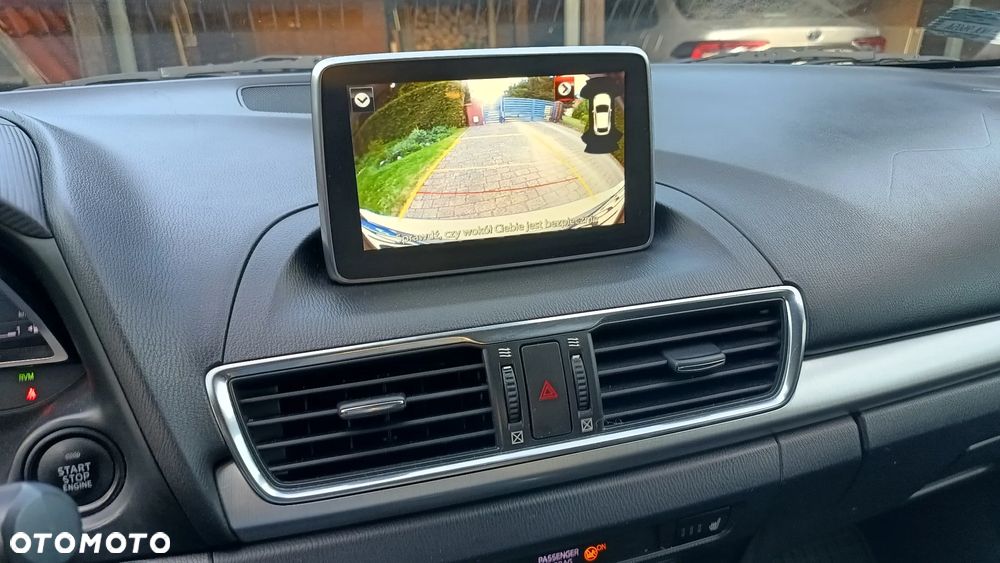 Mazda 3 - 13