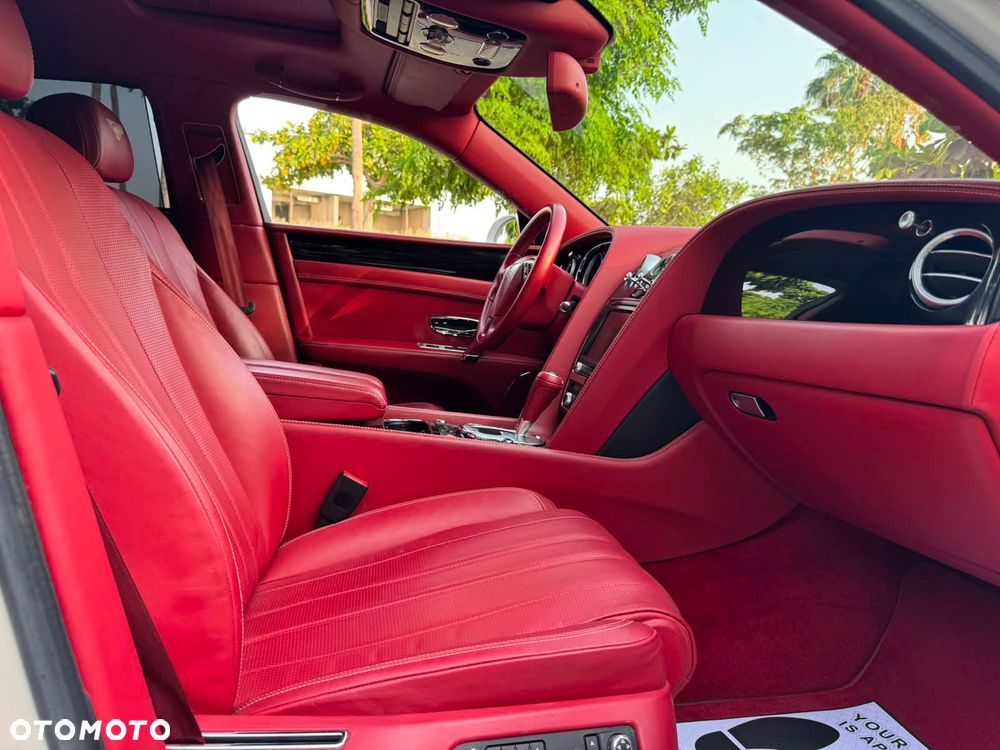 Bentley Flying Spur - 11