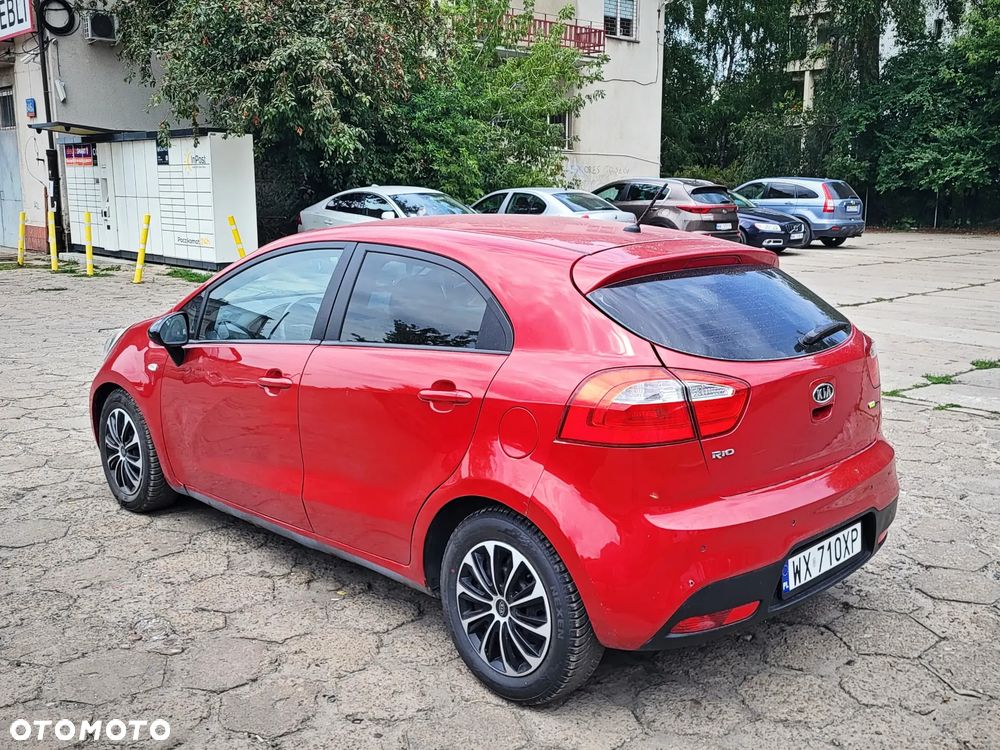 Kia Rio 2012 photo 4