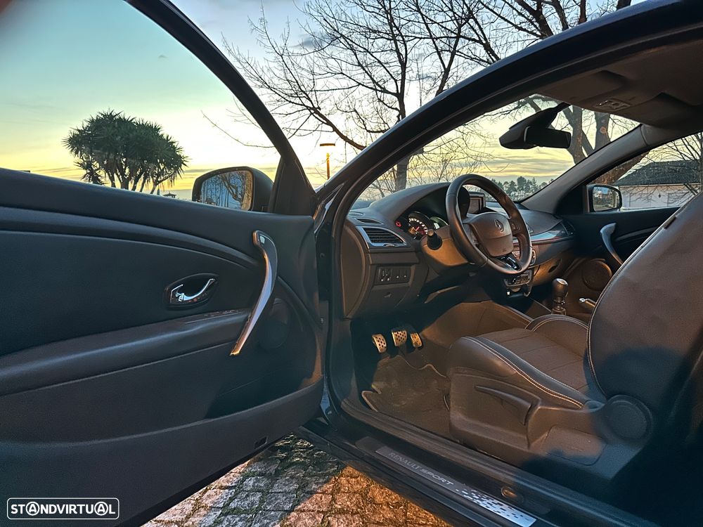 Renault Mégane Coupe - 16