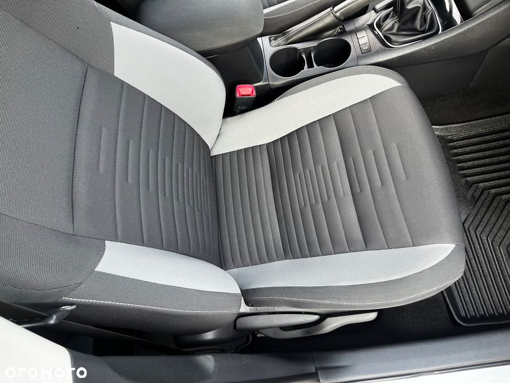 Toyota Auris 1.6 D-4D Comfort - 33