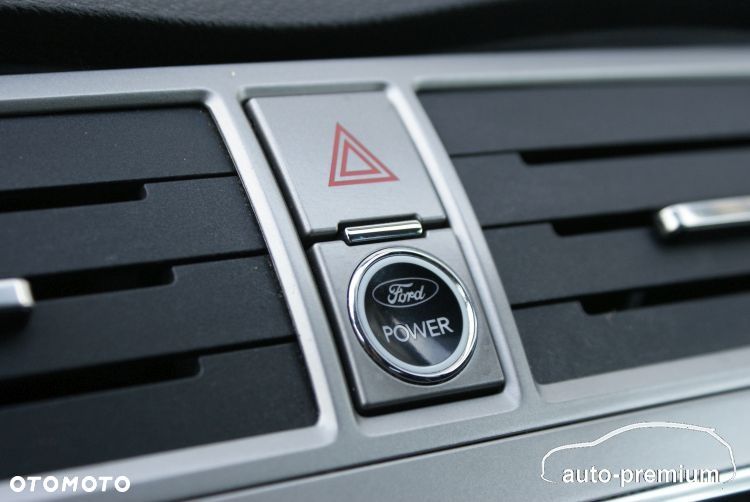 Ford Kuga 2.0 TDCi 4x4 Titanium - 24