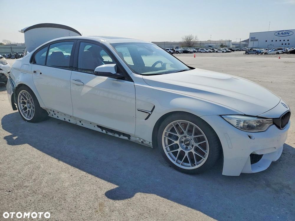BMW M3 - 5