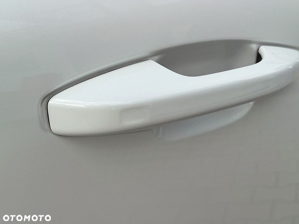 Volvo XC 40 D3 R-Design - 25