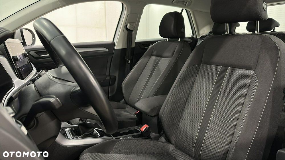 Volkswagen T-Roc - 16