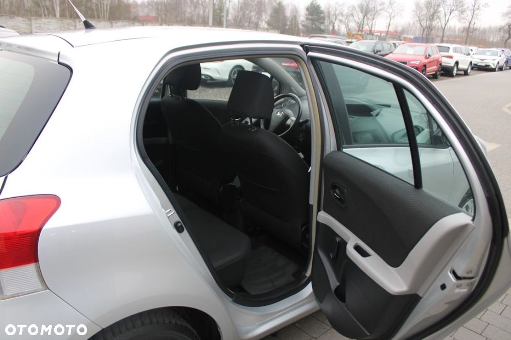 Toyota Yaris - 26