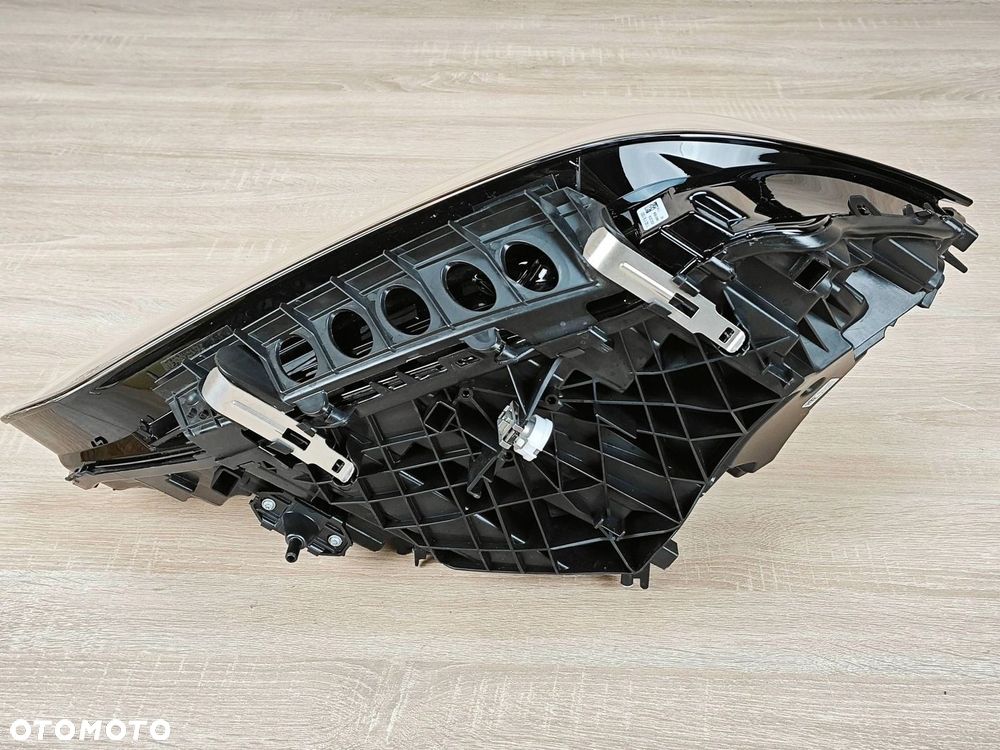 LAMPA LEWY PRZÓD SHADOW LINE BMW 4 G22 G23 G26 G80 G81 G82 G83 EUROPA 33km - 7