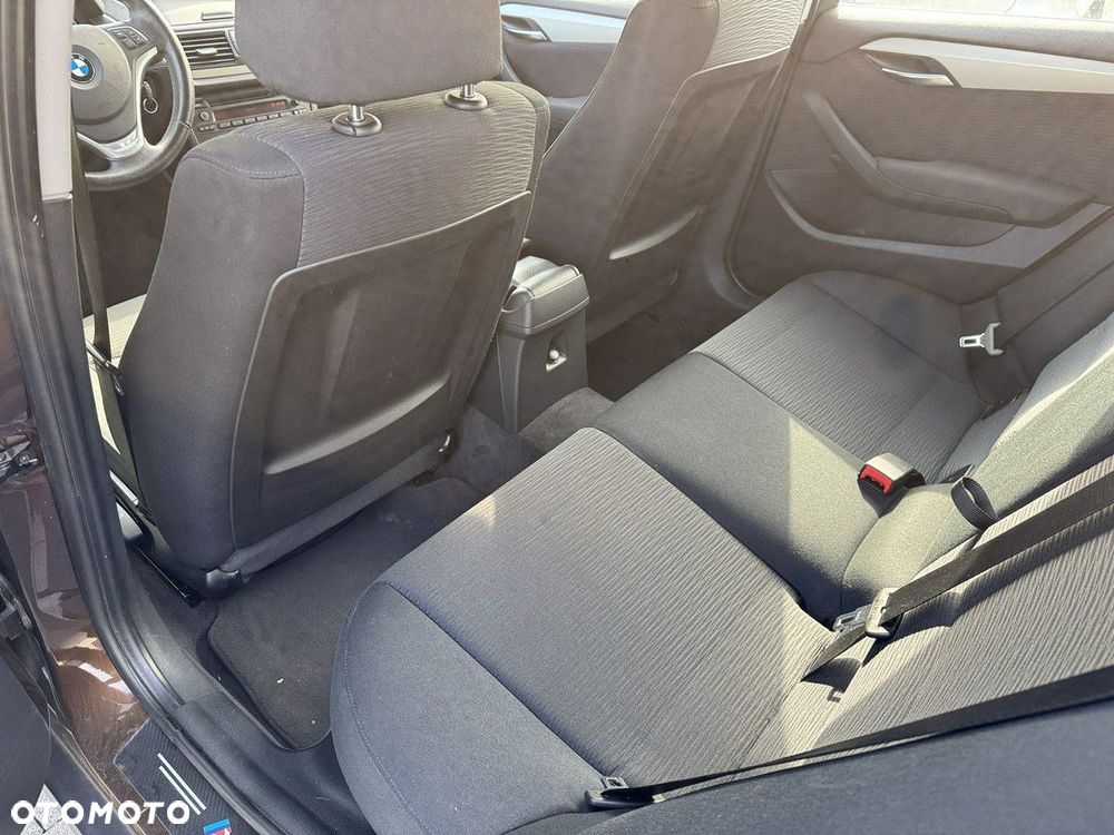 BMW X1 sDrive18d xLine - 20