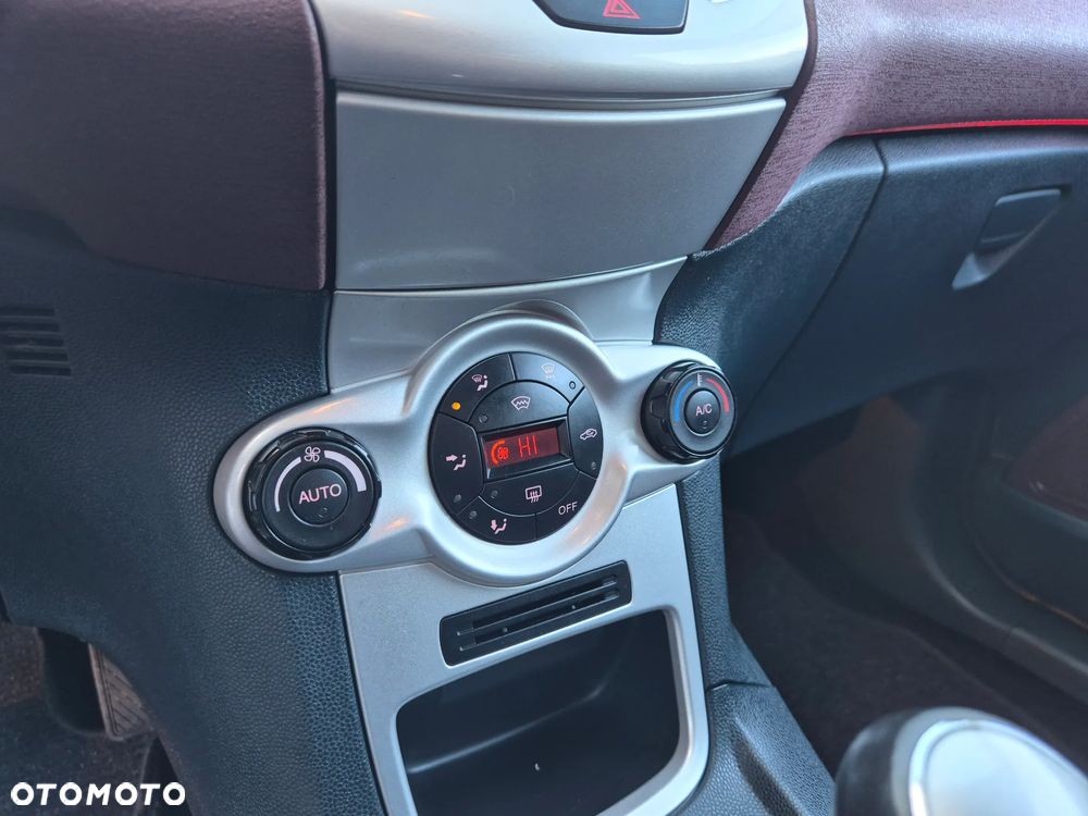 Ford Fiesta 1.4 Titanium - 39