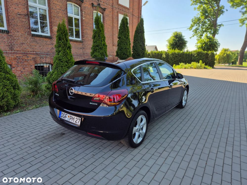 Opel Astra 1.4 ecoFLEX - 28