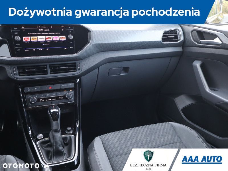 Volkswagen T-Cross - 10