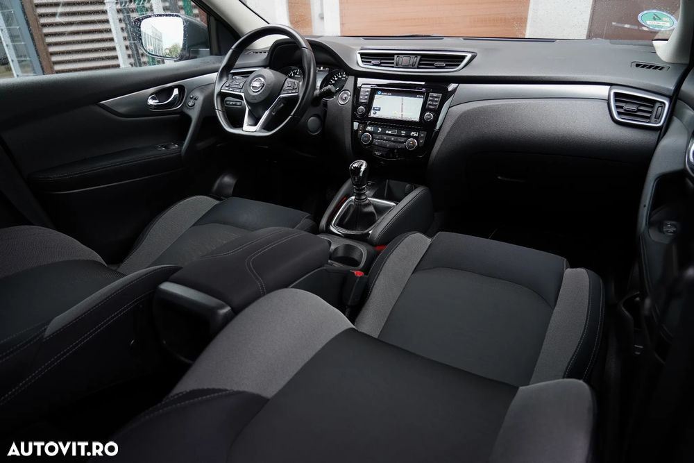 Nissan Qashqai 1.6 DIG-T N-Connecta - 10