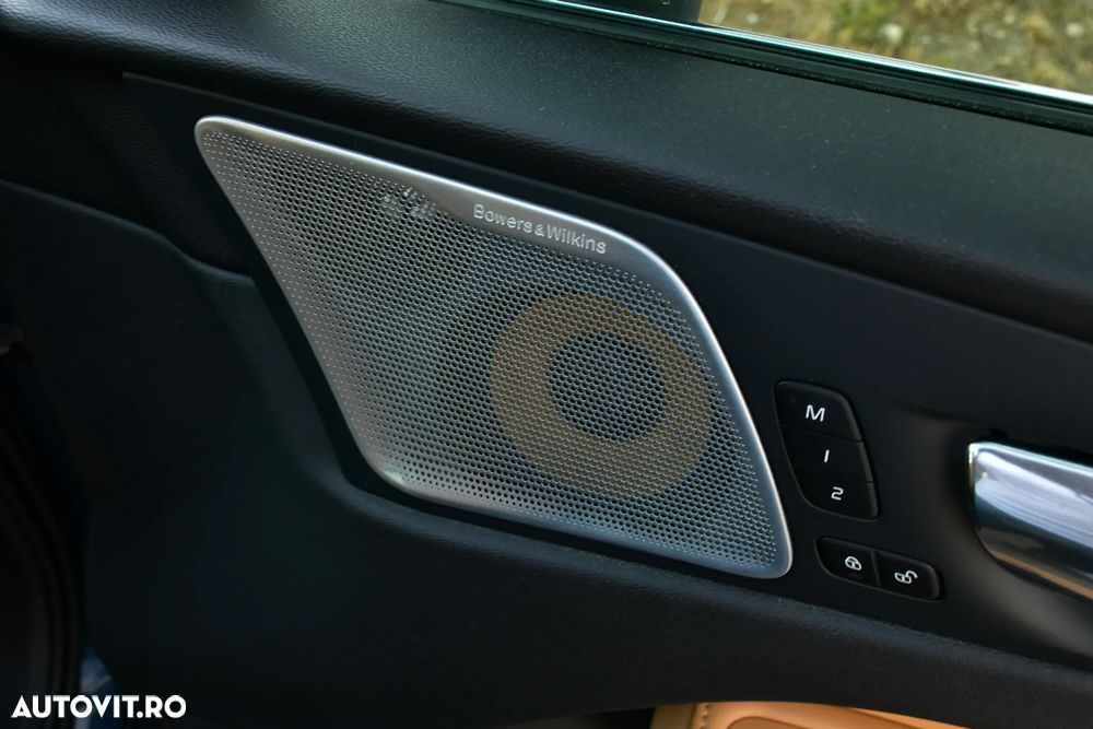 Volvo XC 60 B5 D AWD Geartronic Inscription - 25