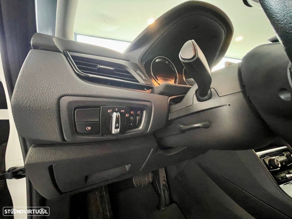 BMW 225xe Active Tourer Line Sport - 18