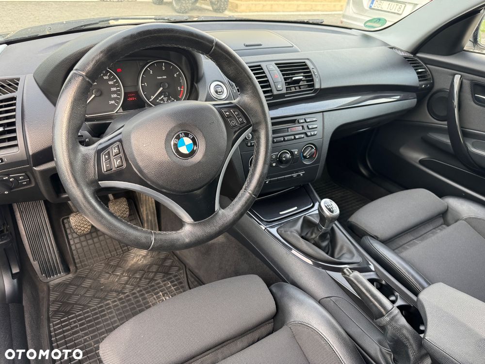 BMW Seria 1 118d DPF Edition Sport - 16