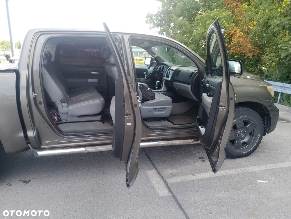 Toyota Tundra - 9