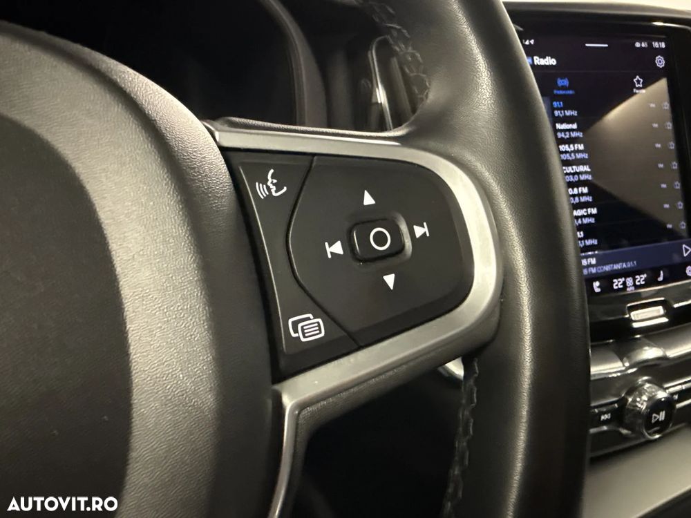 Volvo XC 60 B5 B AWD Core - 18